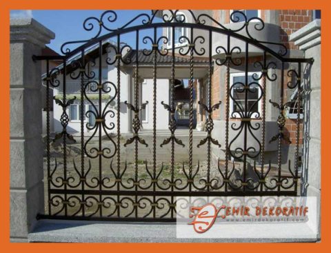 Ferforje duvar korkulukları