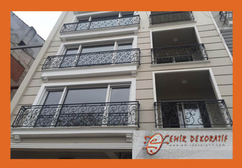 Ferforje Duvar Korkuluk Modeli-4